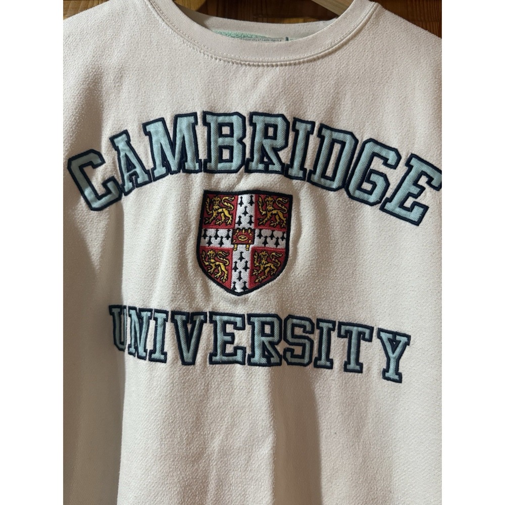 Cambridge University‎ Sweatshirt Adult Small Crewneck White Embroidered Crest - Picture 2 of 6